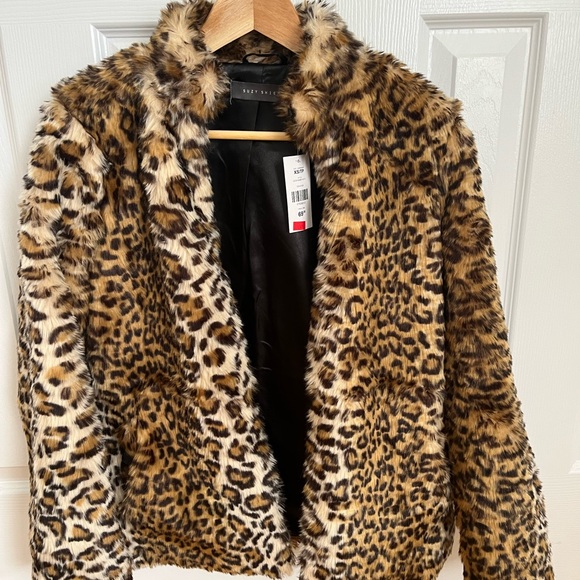 Faux fur leopard print jacket - Picture 3 of 3